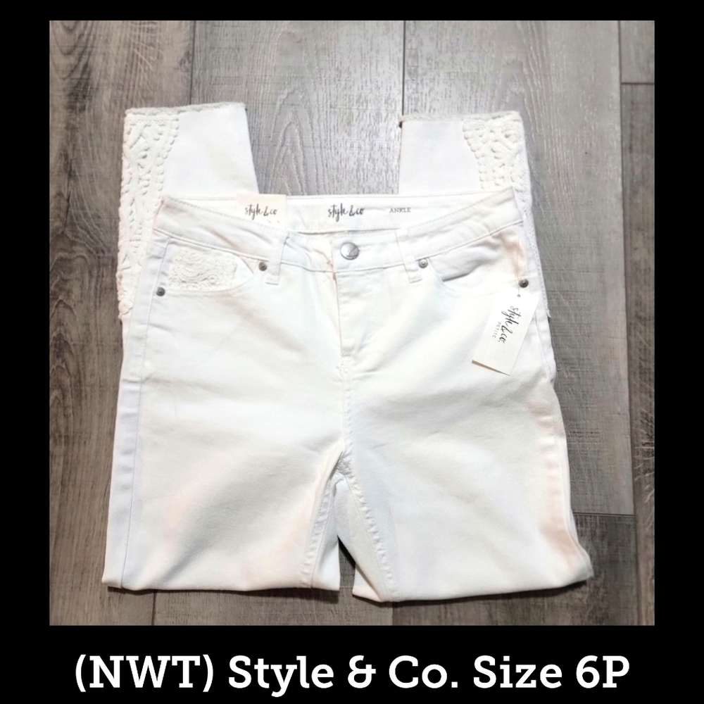 ♥️ (NWT) Style & Co./ Size: 6P/ Embroider white denim Ankle Jeans